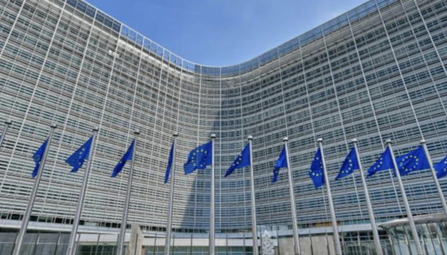 Символіка Європейського Союзу та оборонне фінансування України